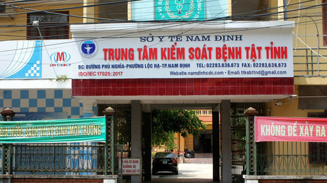 3 nhân viên CDC Nam Định cắt xén sinh phẩm bán lại cho Việt Á thu lời cả tỷ đồng